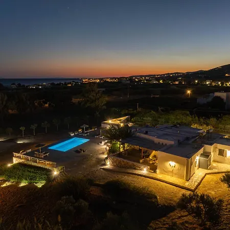 Ferienhaus Andria's Chrisi Akti (Paros)