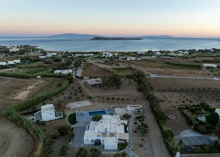 Andria's Chrisi Akti (Paros)